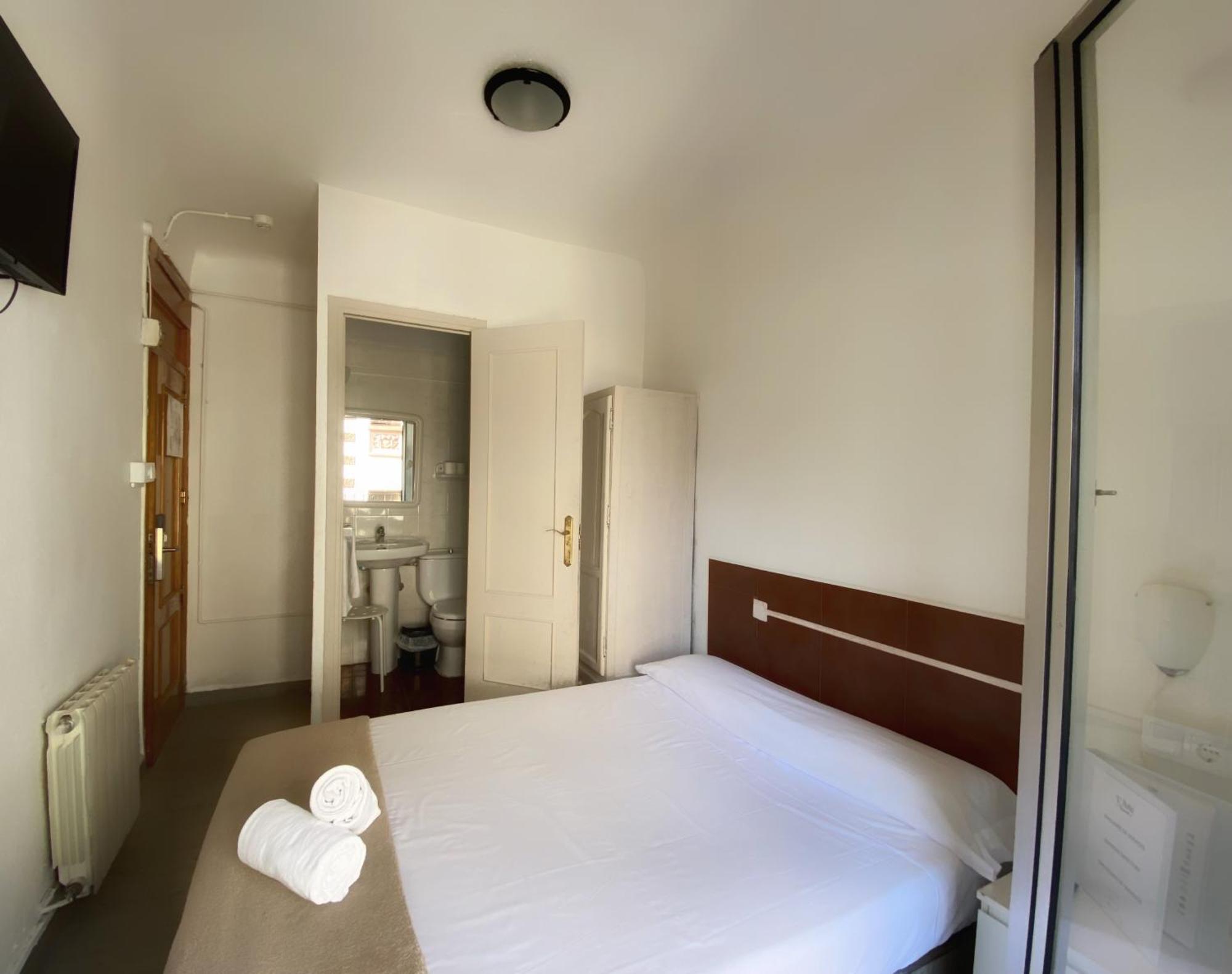 Latic Rooms Alicante Exterior photo